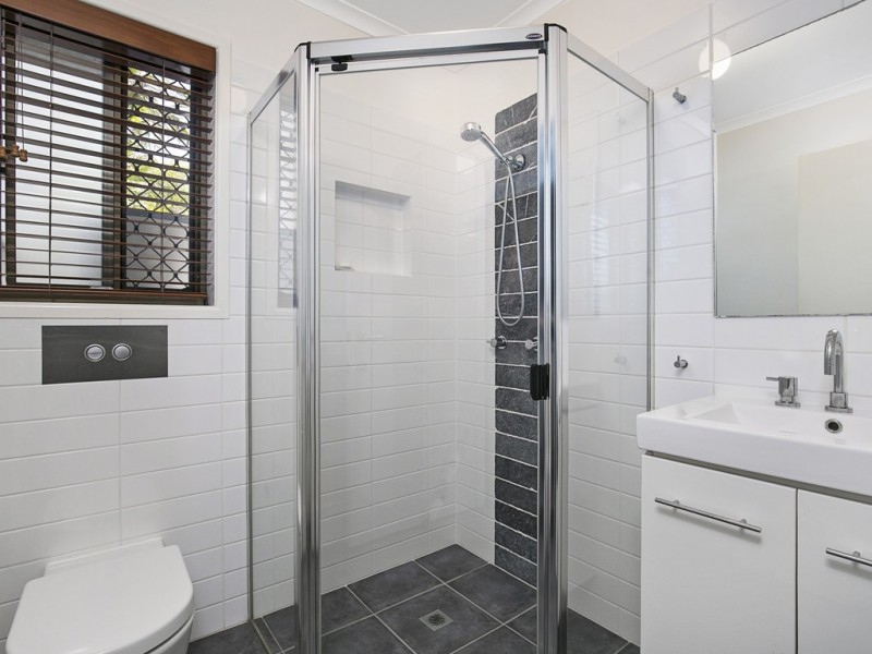 60 Whitehall Avenue, Birkdale QLD 4159