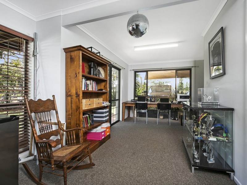 60 Whitehall Avenue, Birkdale QLD 4159