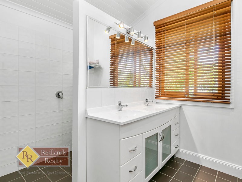 22 Ian Street, Thorneside QLD 4158