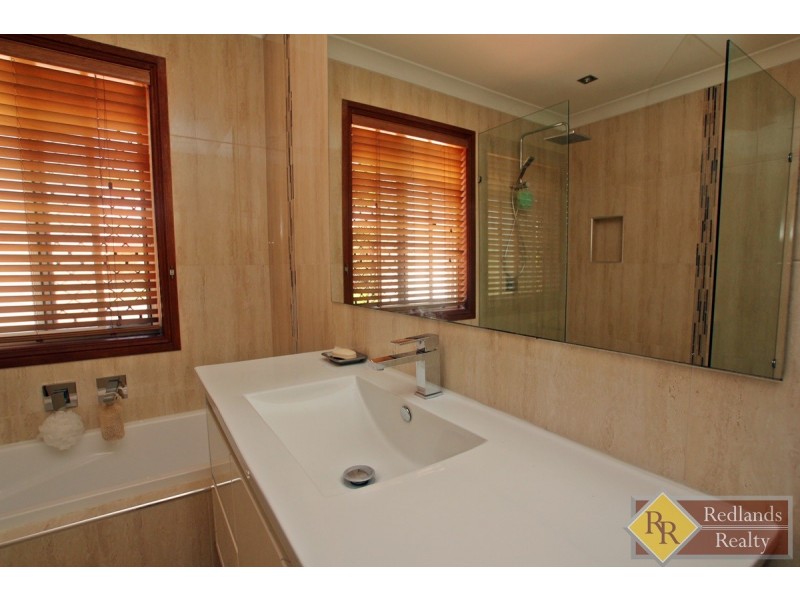 11 Bollard Court, Cleveland QLD 4163