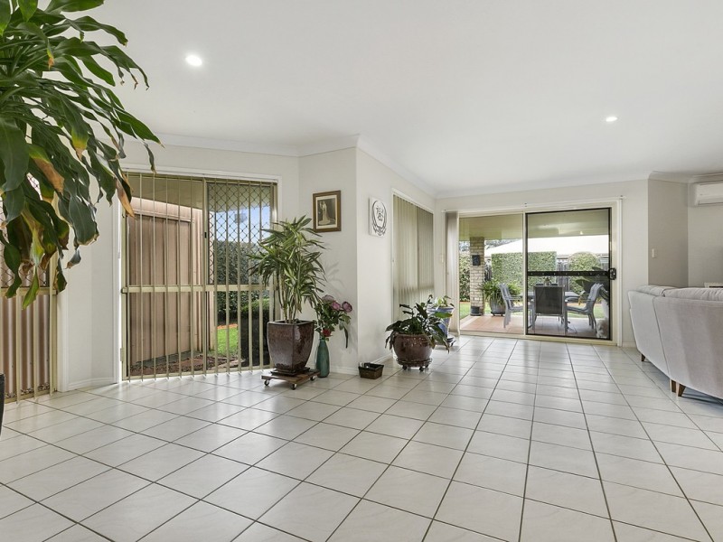 8 Hodges Close, Wellington Point QLD 4160