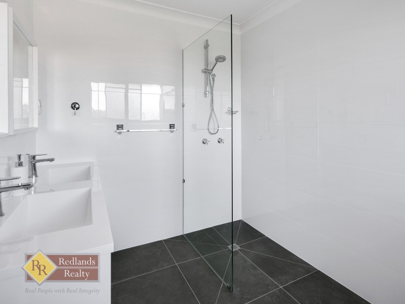 96 Creek Road, Birkdale QLD 4159