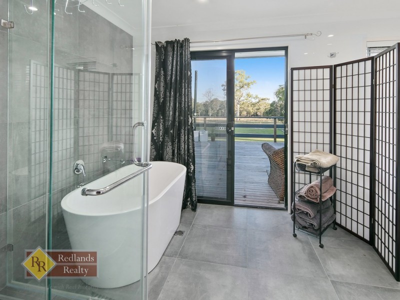 96 Creek Road, Birkdale QLD 4159