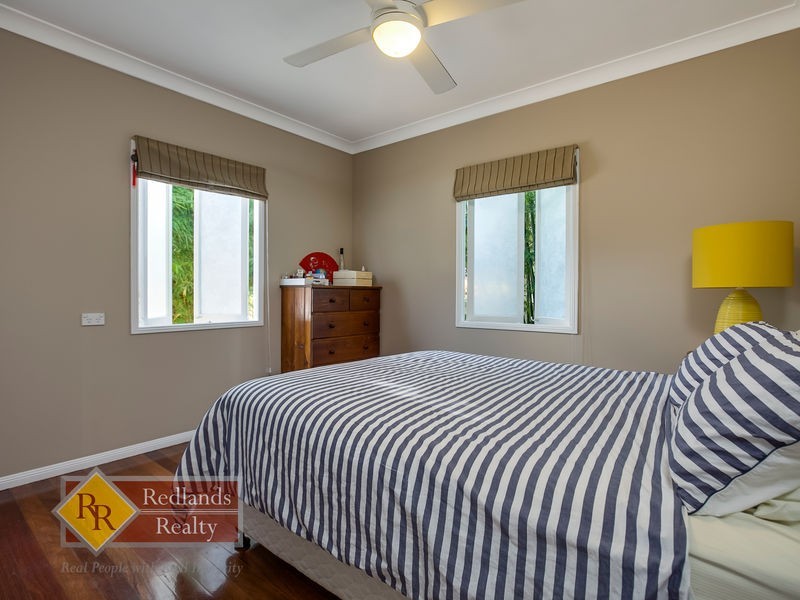 63 Thomas Street, Birkdale QLD 4159