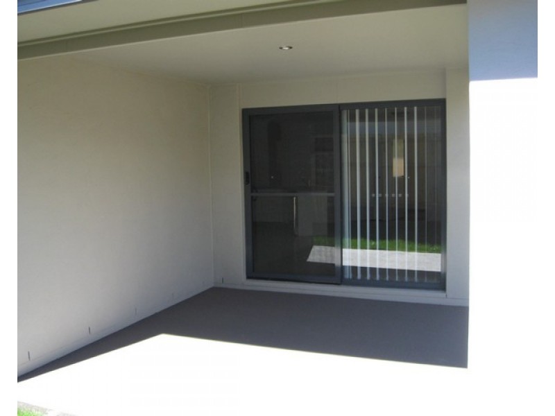 2/114 Beach Street, Cleveland QLD 4163