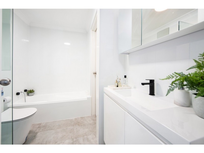 8/1-7 Gloucester Place, Kensington NSW 2033