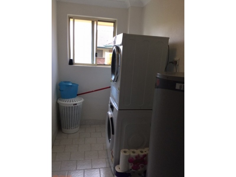 4/82-86 Toronto Parade, Sutherland NSW 2232