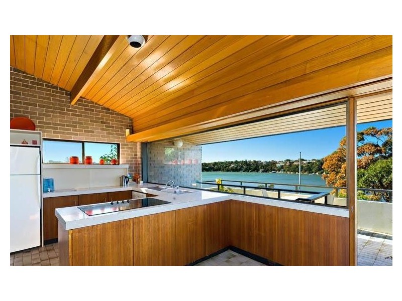 Kangaroo Point NSW 2224