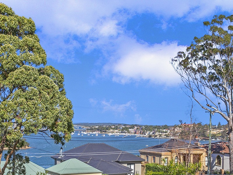 10 Allan Street, Sylvania NSW 2224