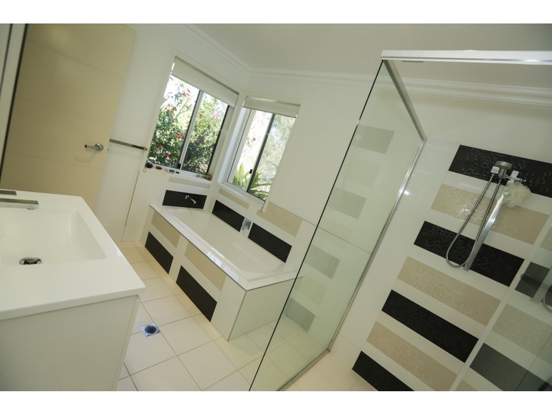 261 Jim Whyte Way, Beecher QLD 4680