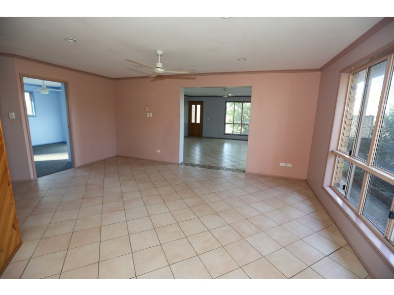 12 Thomsen Road, Burua QLD 4680