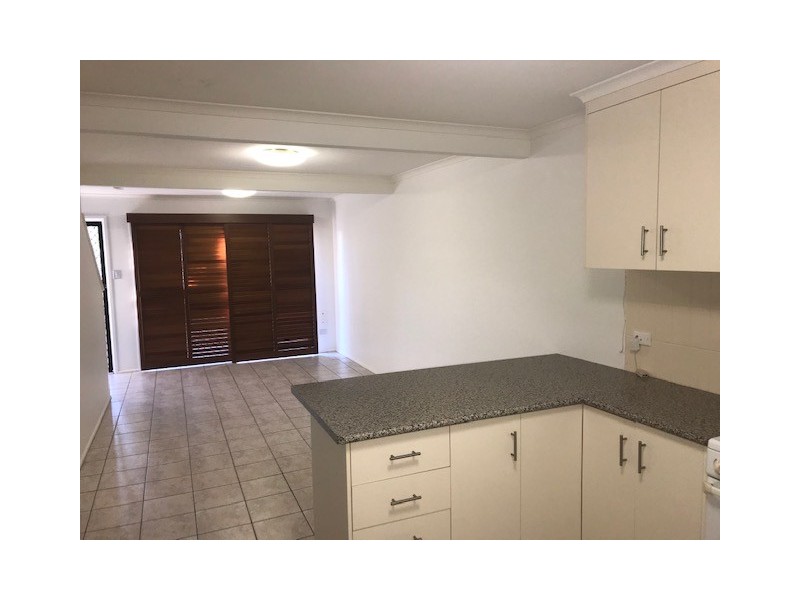 4/18 LEONARD STREET, South Gladstone QLD 4680