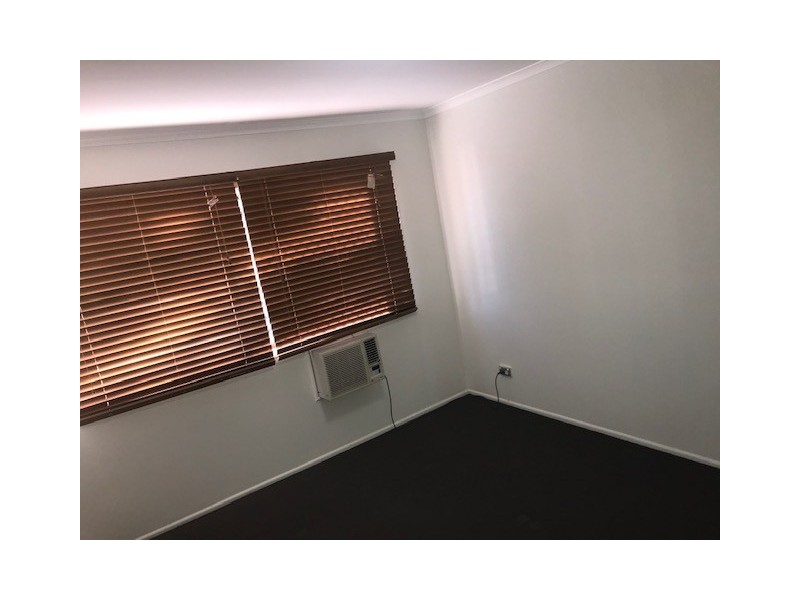 4/18 LEONARD STREET, South Gladstone QLD 4680