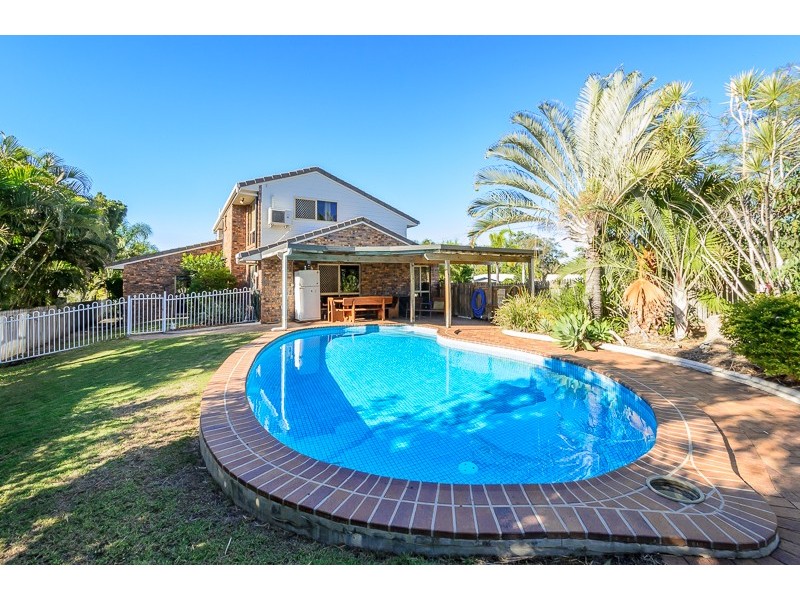 3 Carpentaria Close, Clinton QLD 4680