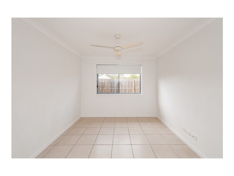 8 Parkway Crescent, Kirkwood QLD 4680