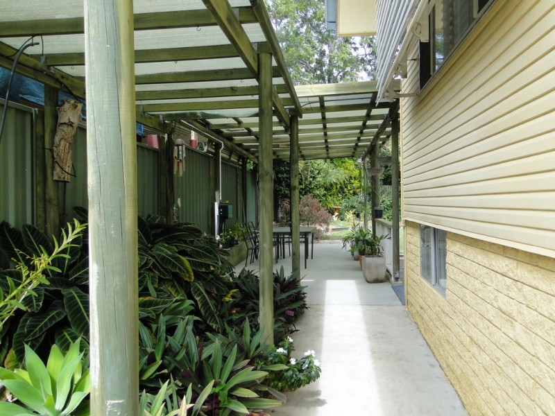 11 Angler Street, Toolooa QLD 4680
