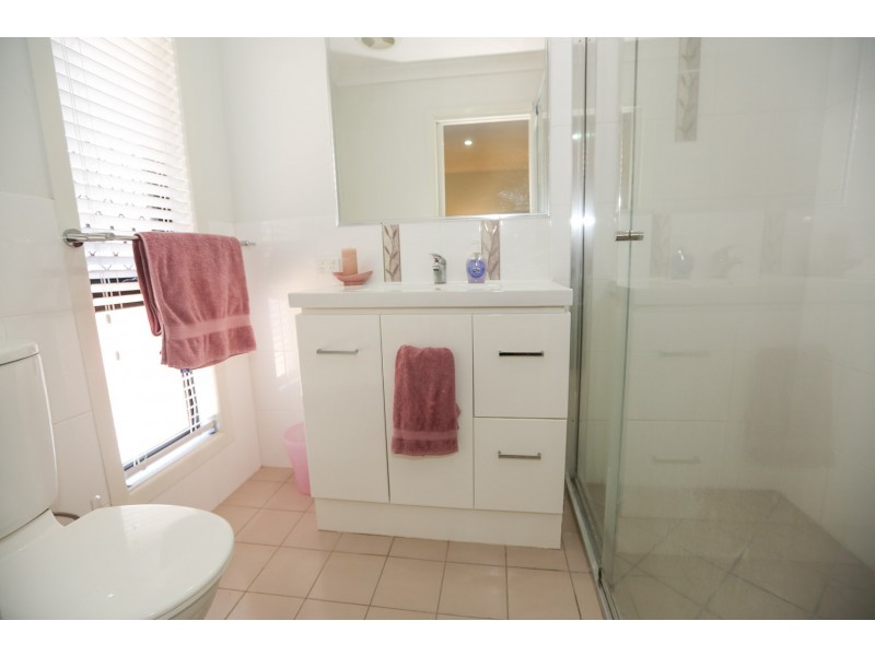 6 Central Avenue, Calliope QLD 4680