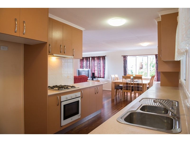 25 SMITH STREET, West Gladstone QLD 4680