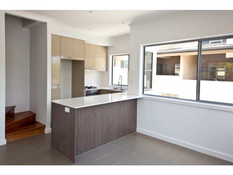 18/12 FLINDERS STREET, West Gladstone QLD 4680