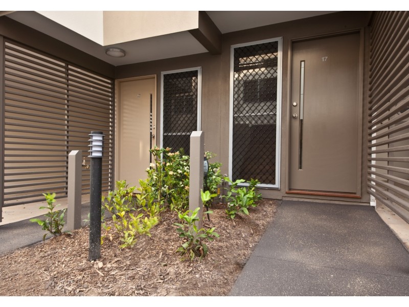 18/12 FLINDERS STREET, West Gladstone QLD 4680