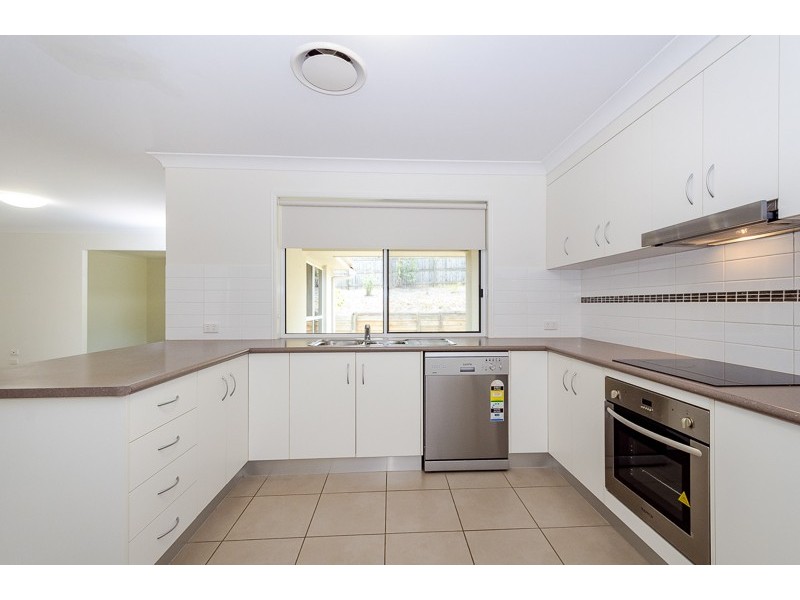 46 Iris Road, Kirkwood QLD 4680