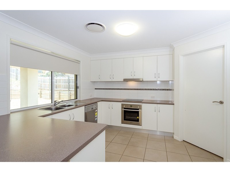 46 Iris Road, Kirkwood QLD 4680