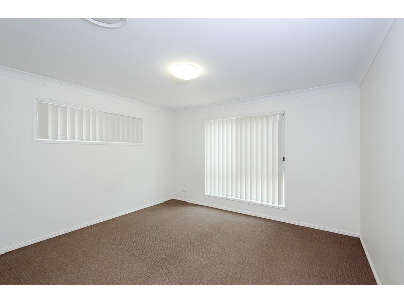 46 Iris Road, Kirkwood QLD 4680