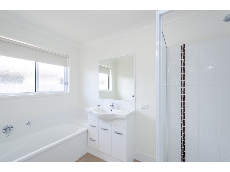 46 Iris Road, Kirkwood QLD 4680