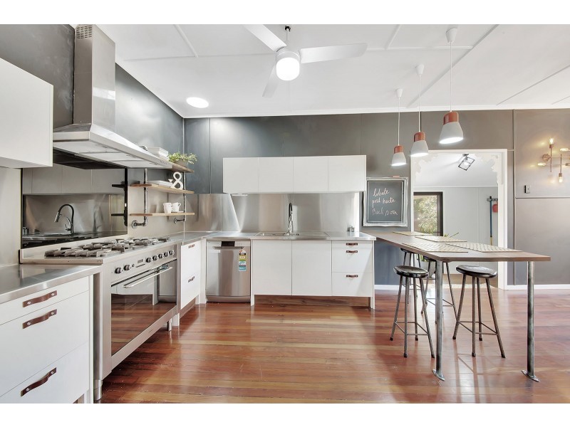 37 Kent Street, West Gladstone QLD 4680