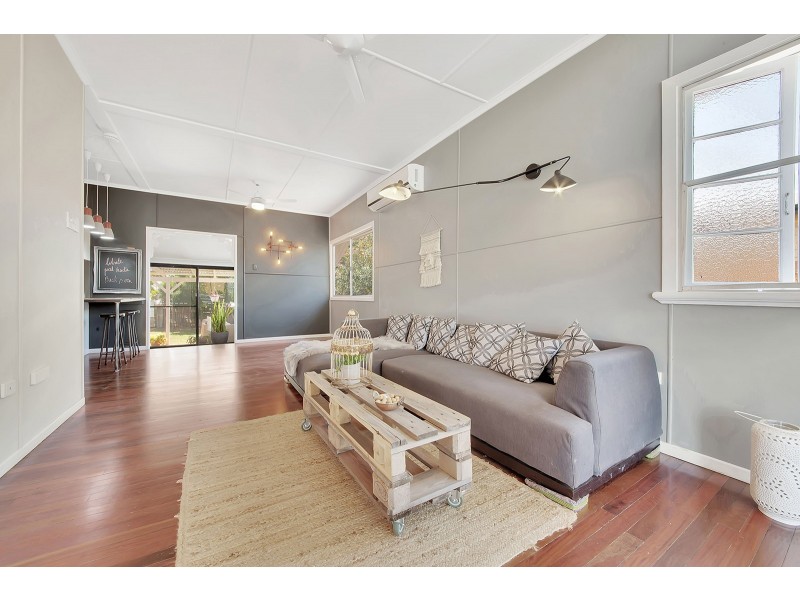 37 Kent Street, West Gladstone QLD 4680