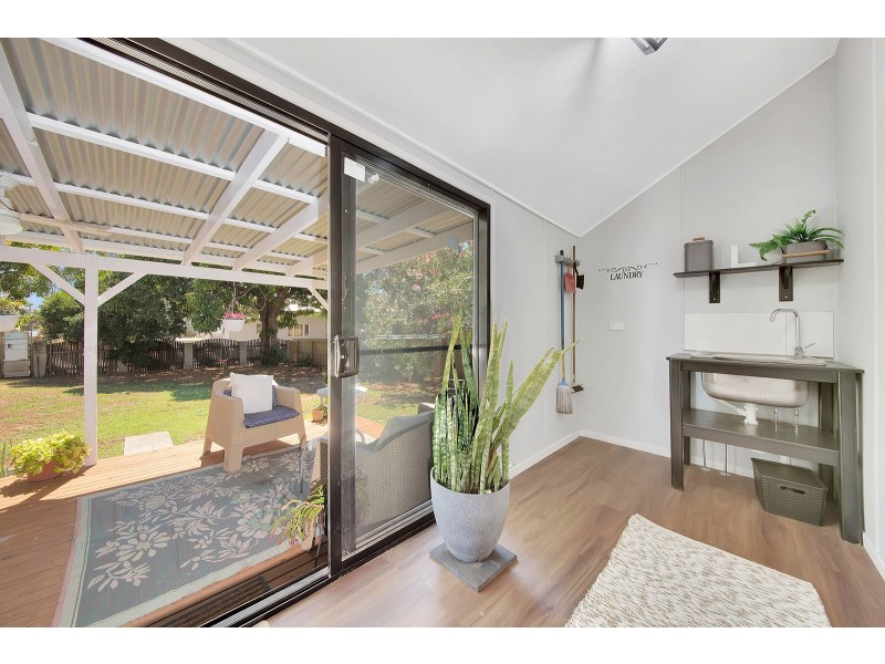 37 Kent Street, West Gladstone QLD 4680