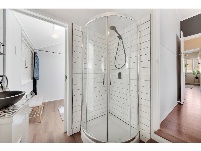 37 Kent Street, West Gladstone QLD 4680