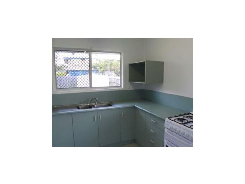 11 DALTON STREET, Clinton QLD 4680