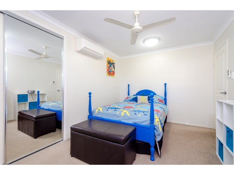 27 DEVENEY DRIVE, Kirkwood QLD 4680