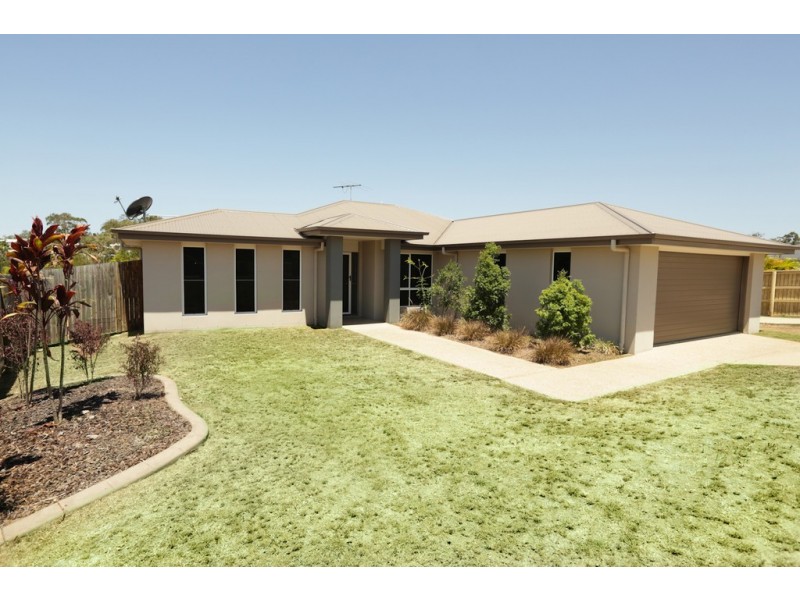 11 Woodland Court, Kirkwood QLD 4680