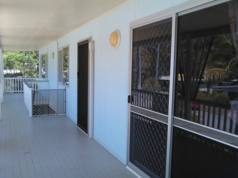 6 CURLEW DRIVE, New Auckland QLD 4680