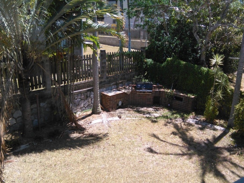 6 CURLEW DRIVE, New Auckland QLD 4680