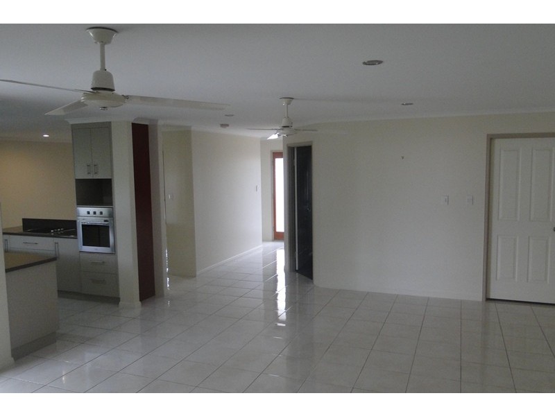 19 EUGENIE COURT, Glen Eden QLD 4680