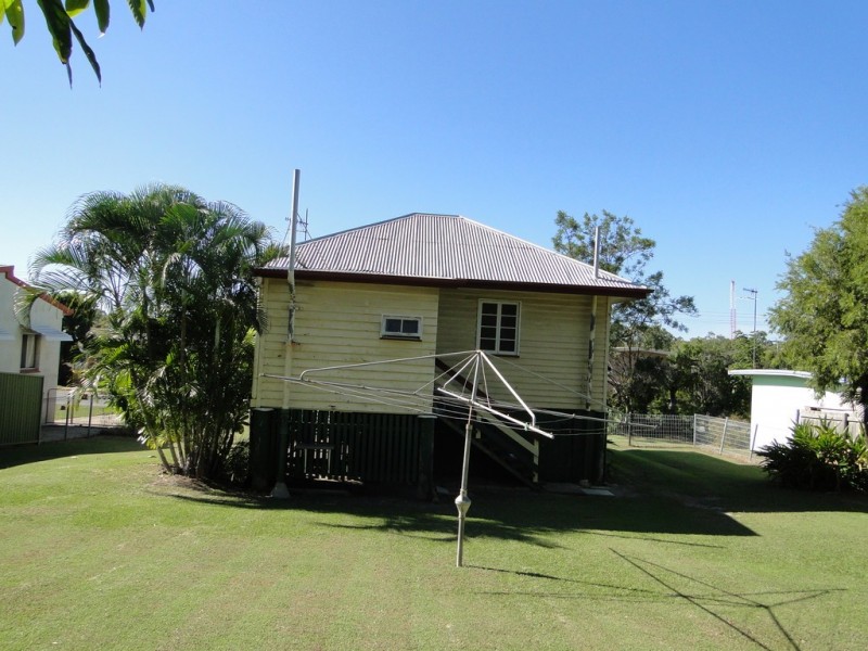 27 LEONARD ST, South Gladstone QLD 4680
