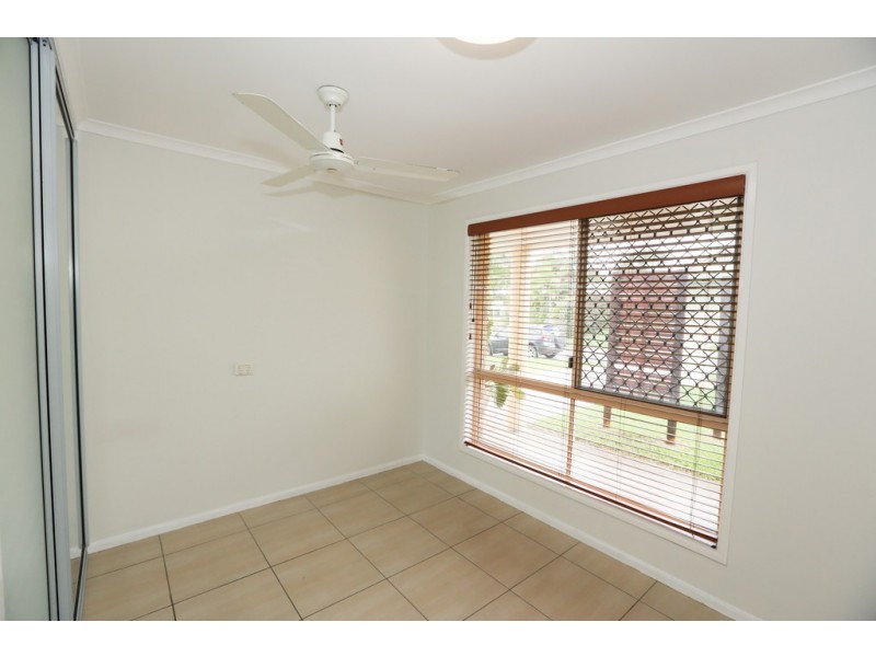 5 Lady Elliot Court, Clinton QLD 4680