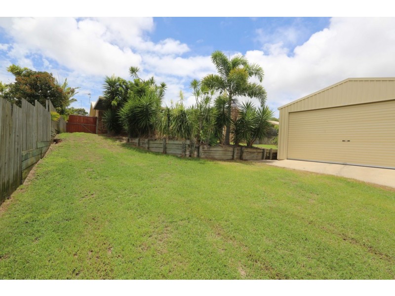 5 Lady Elliot Court, Clinton QLD 4680