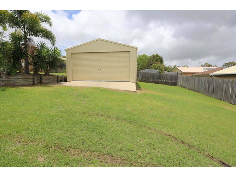 5 Lady Elliot Court, Clinton QLD 4680