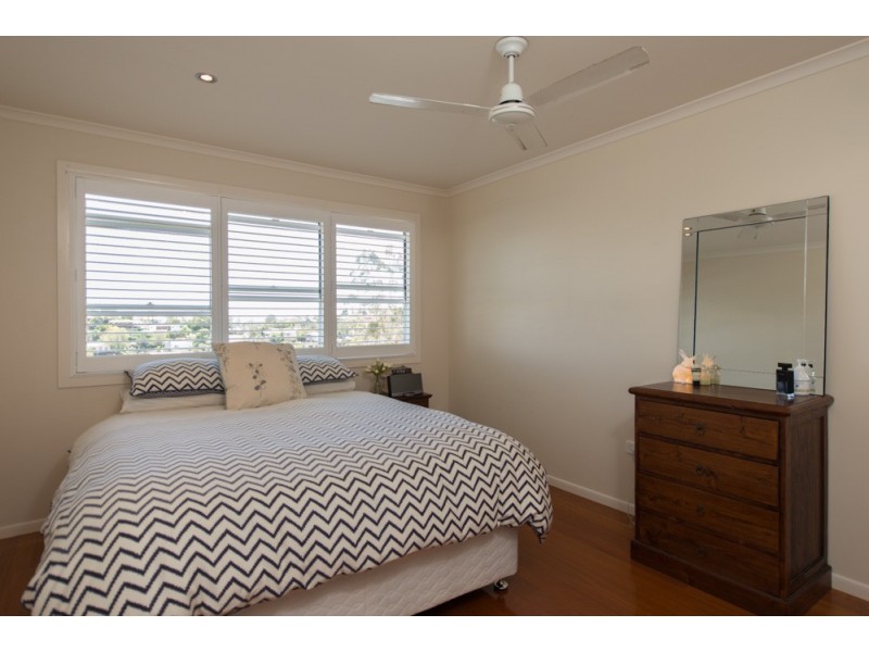 9 PIPER STREET, West Gladstone QLD 4680