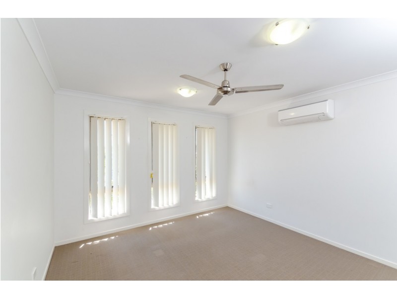 27 Peter Corones Drive, Kirkwood QLD 4680