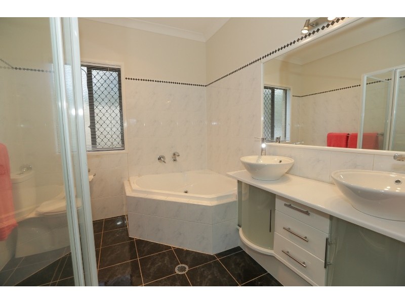 6 Jim Whyte Way, Beecher QLD 4680