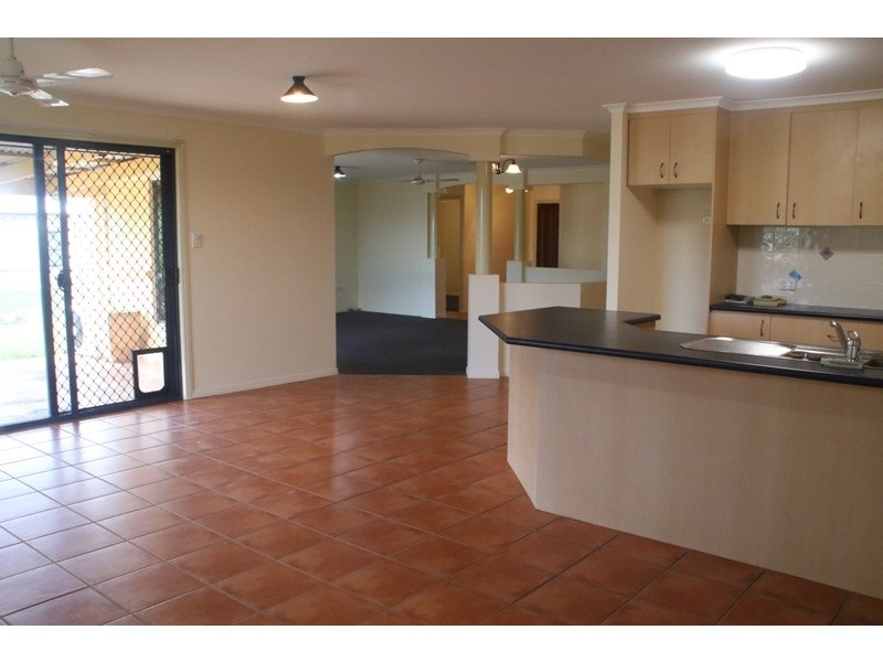 2 KINGS COURT, Telina QLD 4680