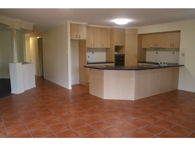 2 KINGS COURT, Telina QLD 4680