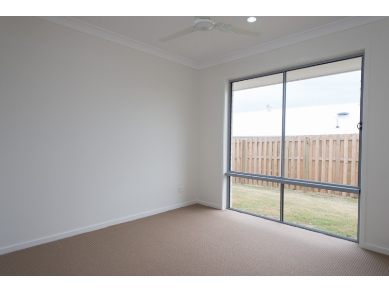 13 Kandel Court, Kirkwood QLD 4680