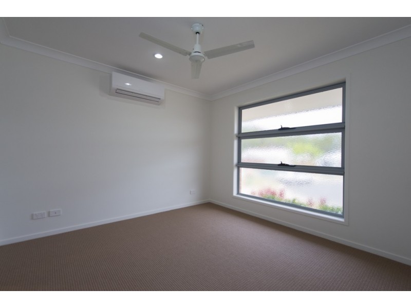 13 Kandel Court, Kirkwood QLD 4680