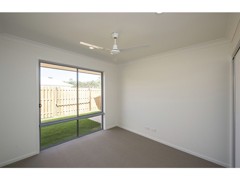 39 Peter Corones Drive, Kirkwood QLD 4680